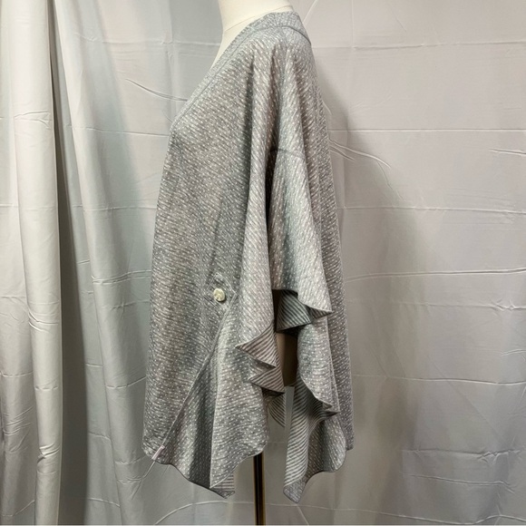 Cabi ATC Reversible Cape XS/S Gray White Travel Lounge wear cotton poncho Spring - Picture 7 of 15